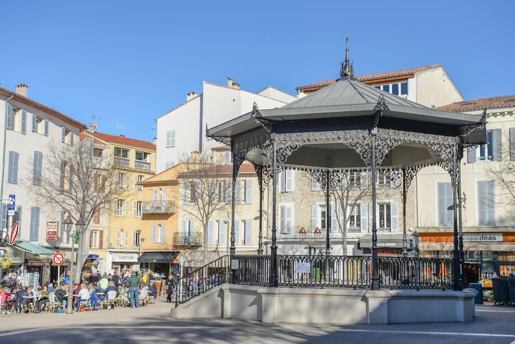 Ferienwohnung Old Town Antibes Superb New Flat, For 3, Ac, Wi-Fi Exterior foto