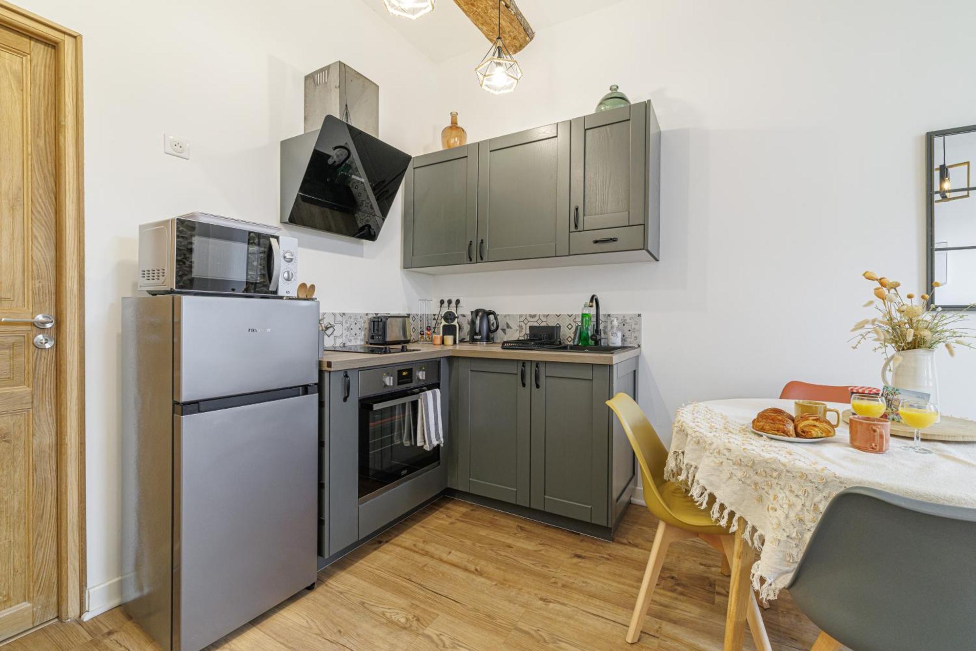 Ferienwohnung Old Town Antibes Superb New Flat, For 3, Ac, Wi-Fi Exterior foto